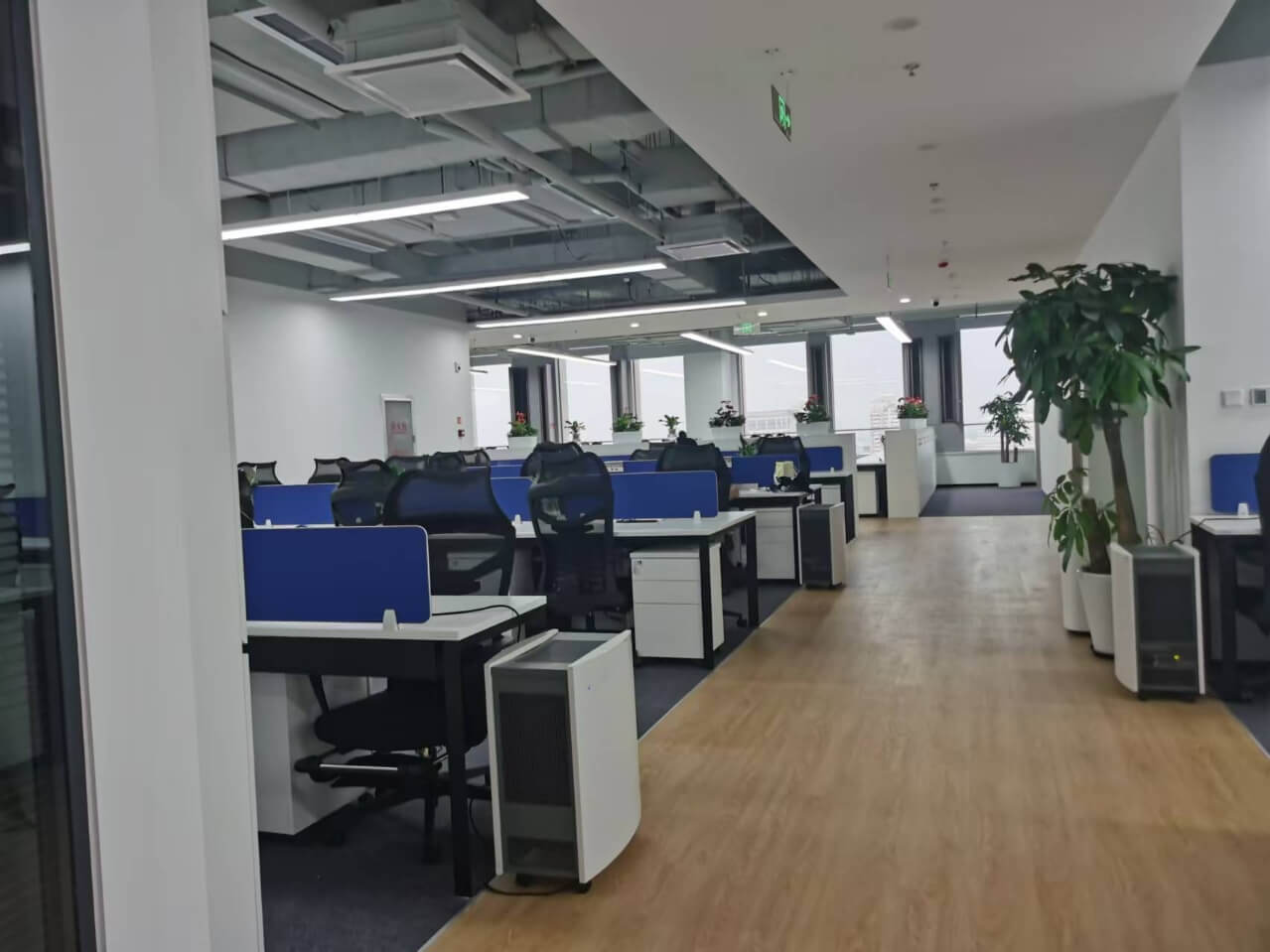 光明大厦      4500 平米办公室   