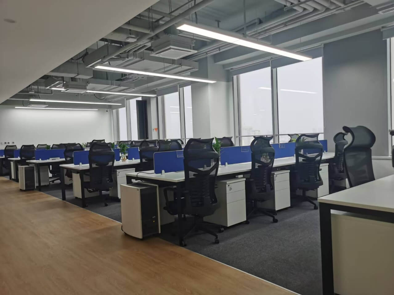 光明大厦     276平米办公室   